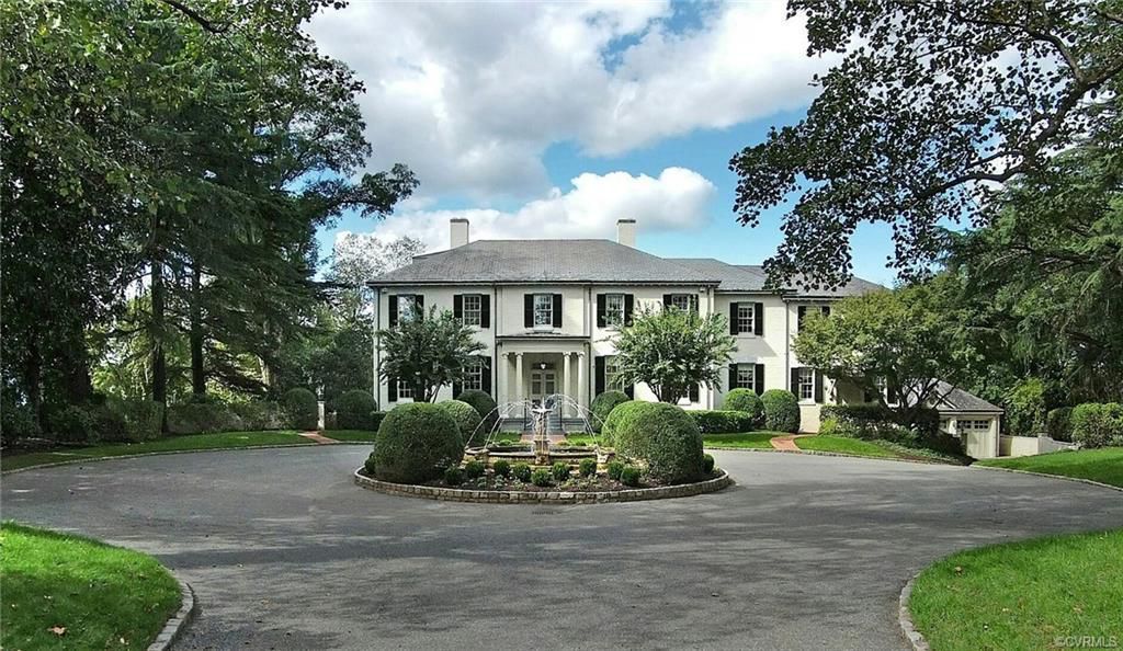 $2,900,000